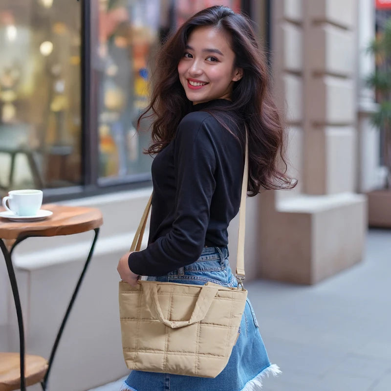 BAGSMART Duffel Bag For Women Travel Crossbody Tote Bag Multi-Function Sport Gym Bag Waterproof Casual Overnight Shoulder Bag